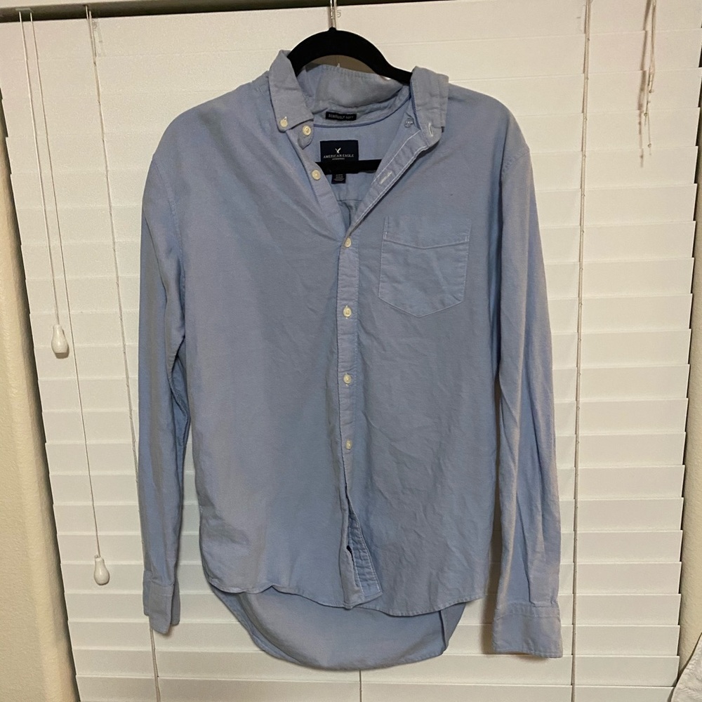 Men’s AE Blue Button-Down
